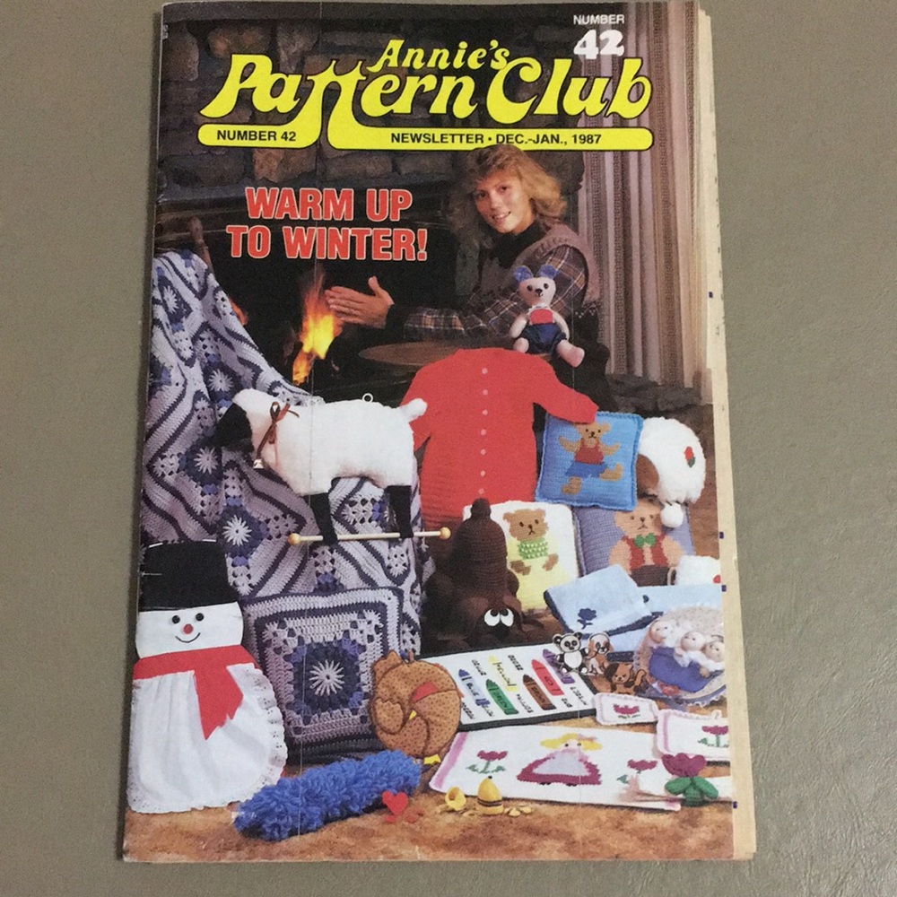3 Vintage Crochet pattern books - Picture 4 of 11